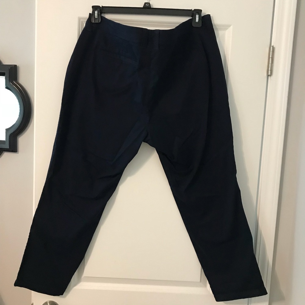 Like new Old Navy navy boyfriend khakis, 16R